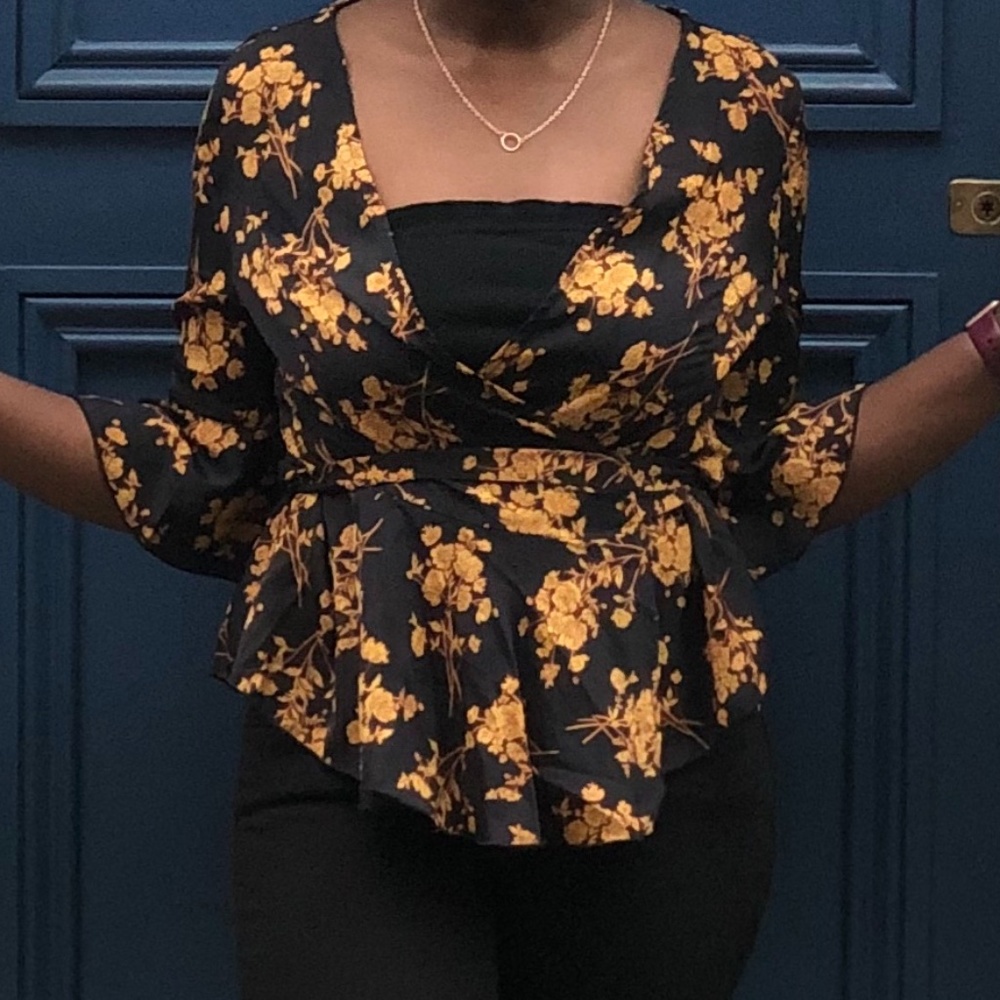 Wrap floral top